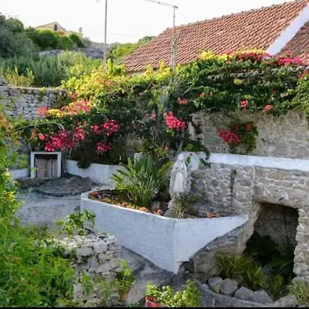 Casa De Pedra *